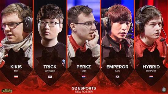 足球的碰撞 足球的碰撞