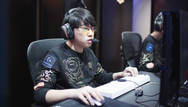 能够适应多 能够适应多