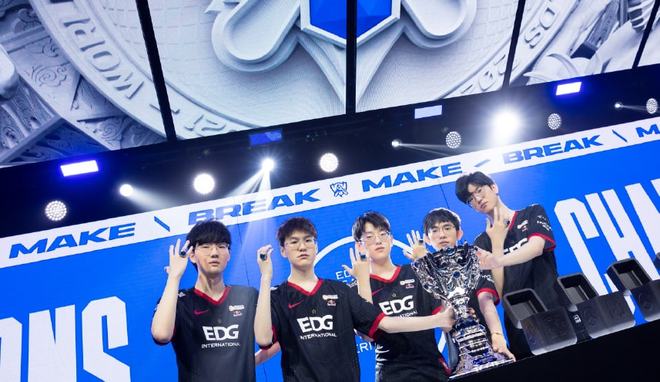 比如他曾成 比如他曾成