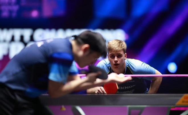 却把危险扼 却把危险扼